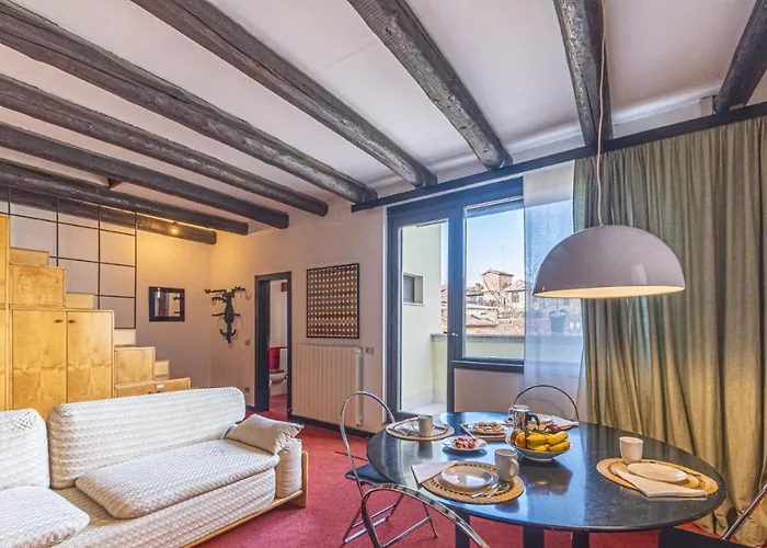 Penthouse Accademia Daire Venedik